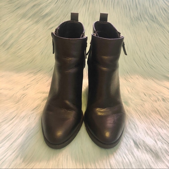 Sz. 9 Black Ankle Boots - Picture 4 of 16